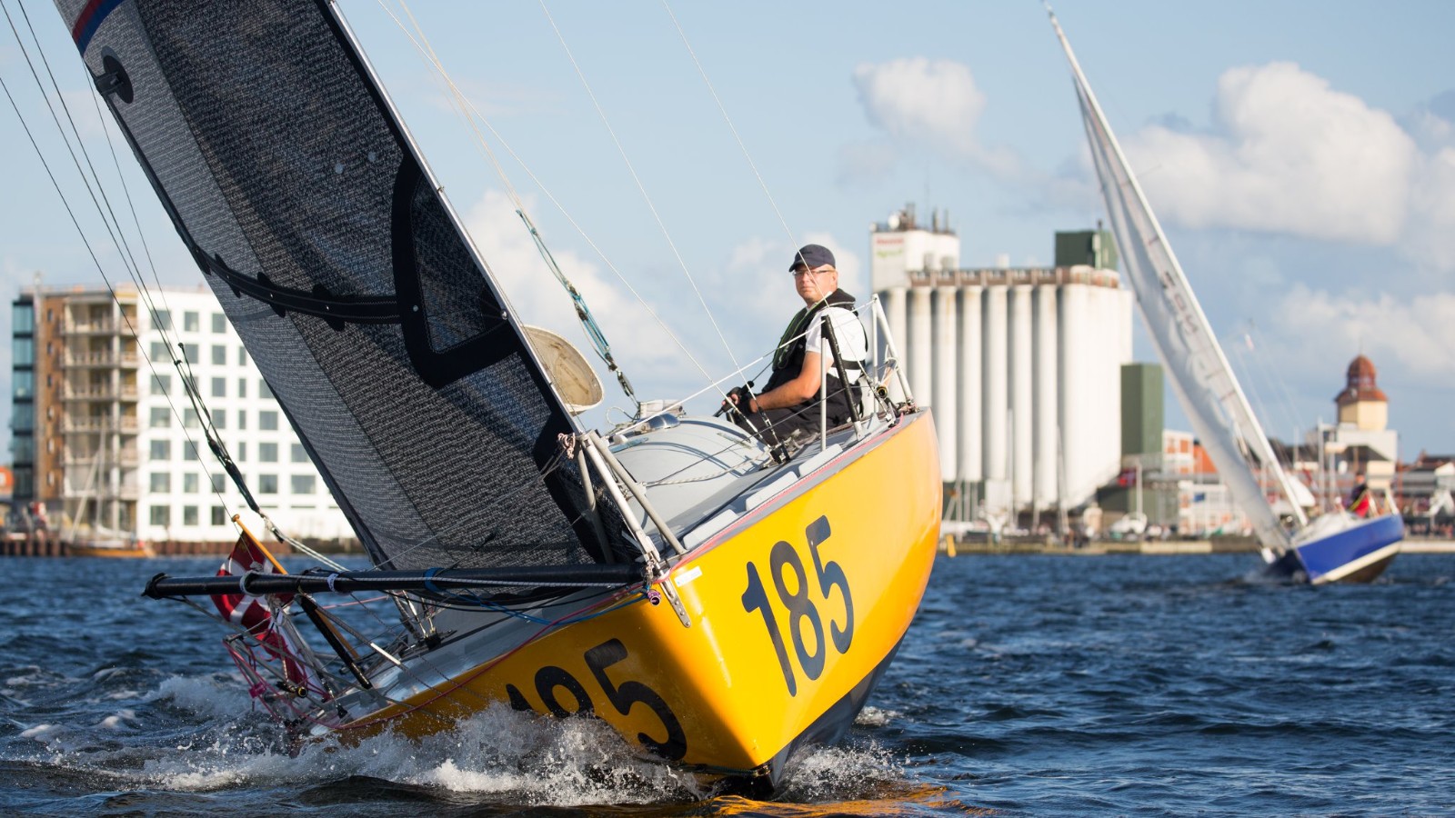 Vegvisir Race båd