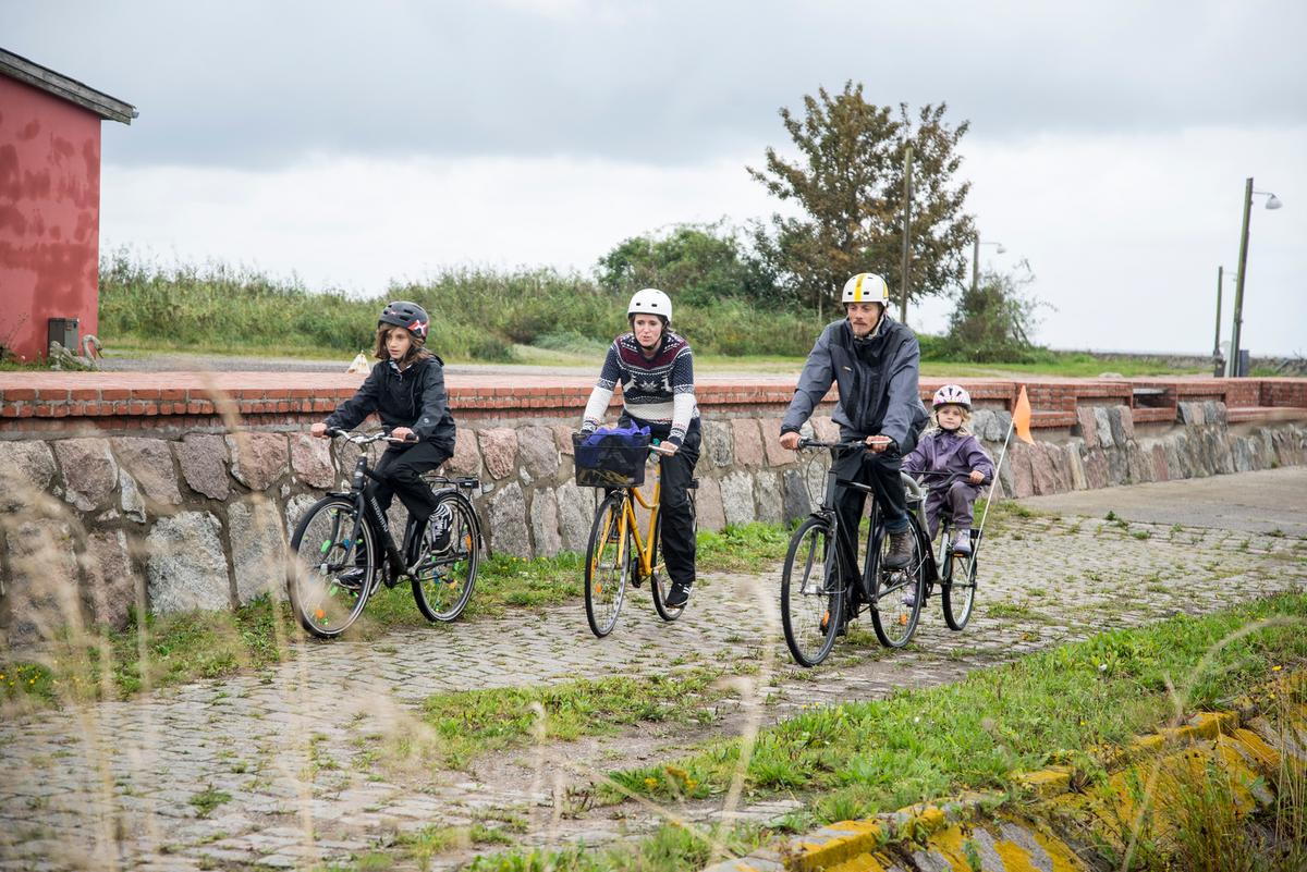 Cykelturister på Hesnæs Havn