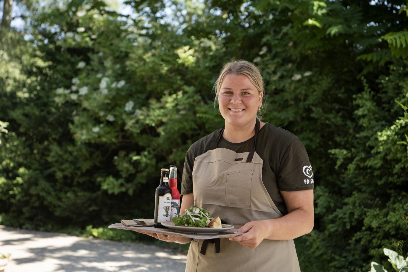 Knuthenborg Safaripark tjener