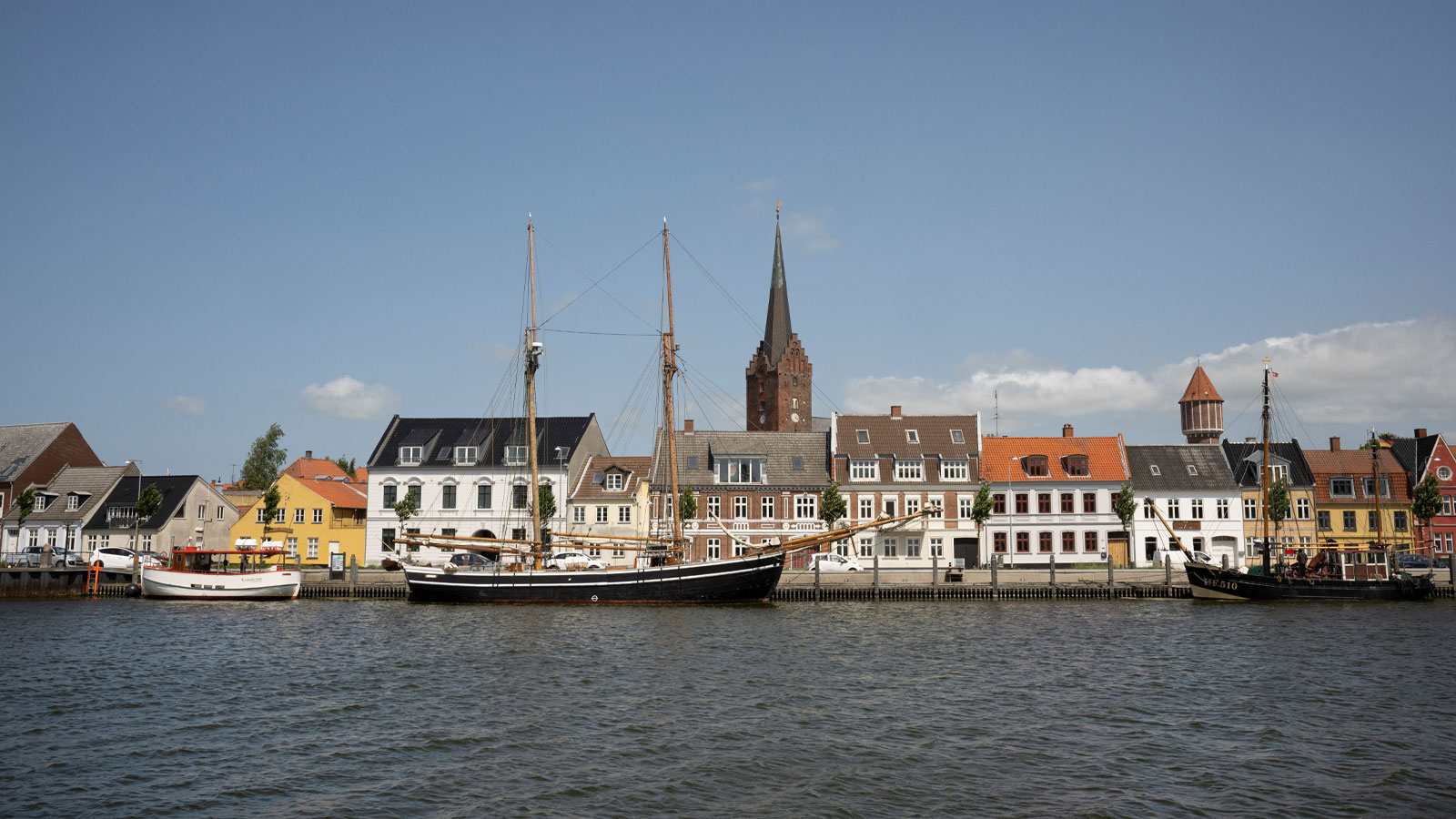 Nakskov havn Skonnerten Johanne Sankt Nikolai Kirke vandtårn